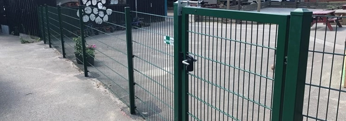 Børnehavelåger og porte med børnesikring