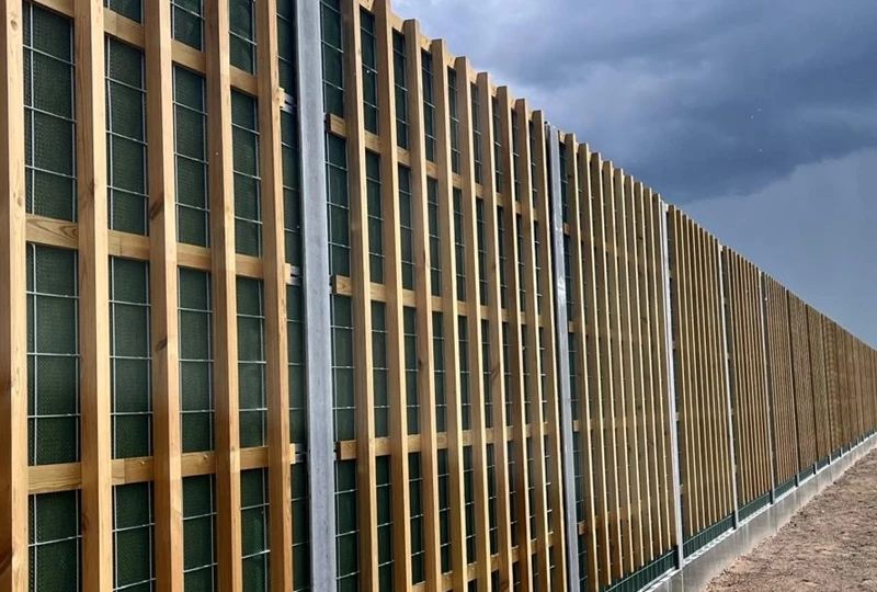 Støjskærm til motorvej på Falster