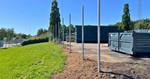 Gitterhegn med plaststrimler - sikkert industrihegn.jpg