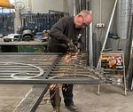 Smedejernshegn og låger - renovering af hegn og porte på smedeværksted i Ringe.jpg