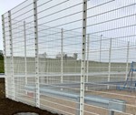 Industrihegn og port til kontrolleret adgang.jpg
